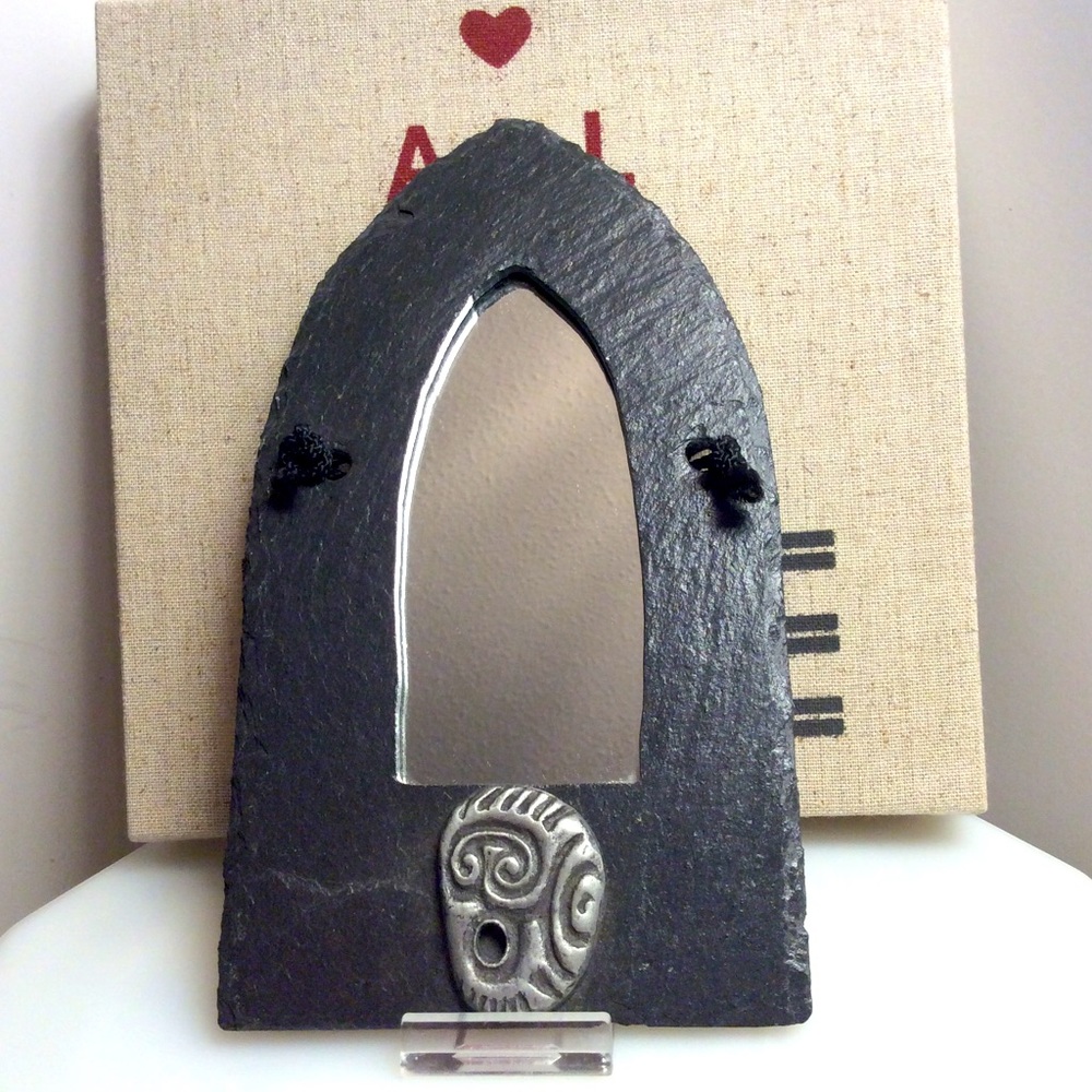 ☘️Handmade 🇮🇪 Irish slate mirror